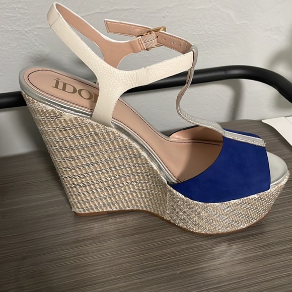 Idore shoes silver and royal blue size 8 - Picture 3 of 5